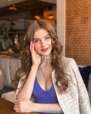 Айгуль — проститутка в районе Сириус